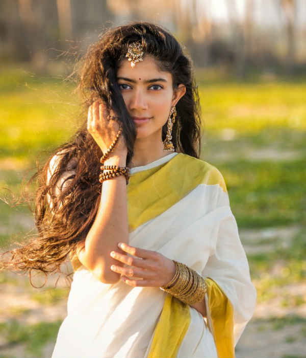 நடிகை சாய் பல்லவி நடிகை சாய் பல்லவி