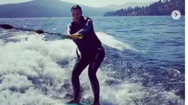 ஏரியில் விழுந்து