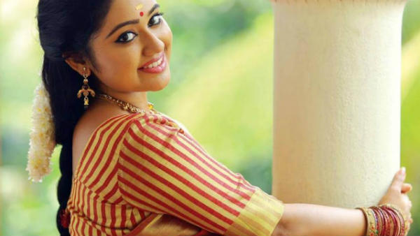 வதந்திகள் பரவுகின்றன 