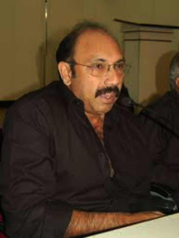 பெரியார்காக அவர் காட்டிய கண்ணியம் பெரியார்காக அவர் காட்டிய கண்ணியம்