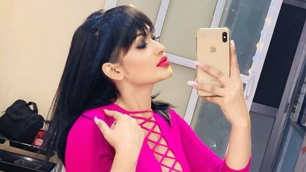 வாடிக்கையான செல்பி 