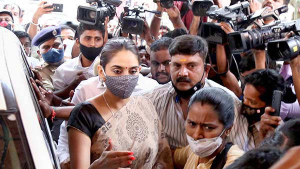 மகளிர் பாதுகாப்பு மையம் 