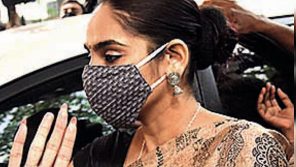 வழக்குப்பதிவு 