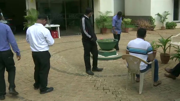 ராகிணி திவிவேதி 