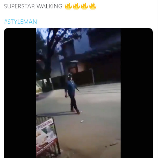 தலையில் தொப்பியுடன்.. 