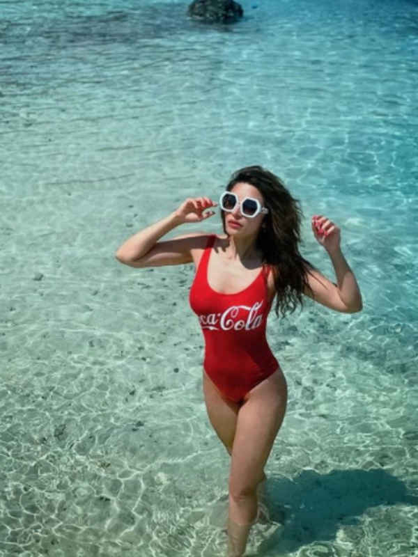 பிகினி குயின்! 