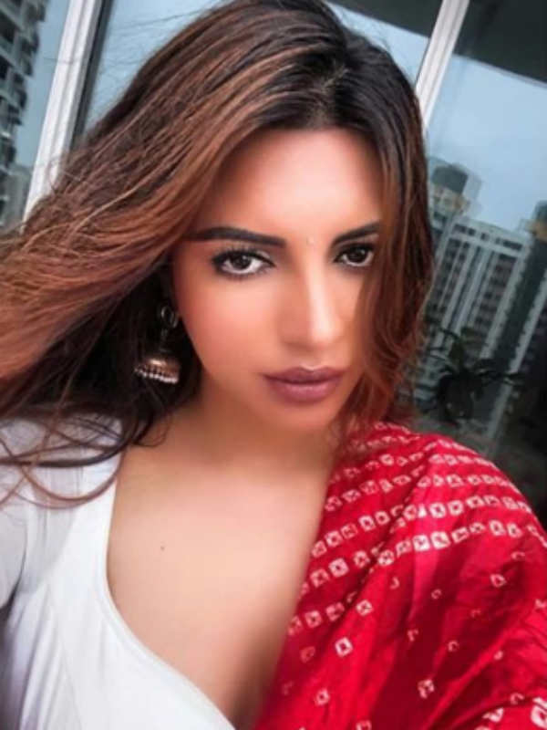 இவரை விட ஹாட்டா 