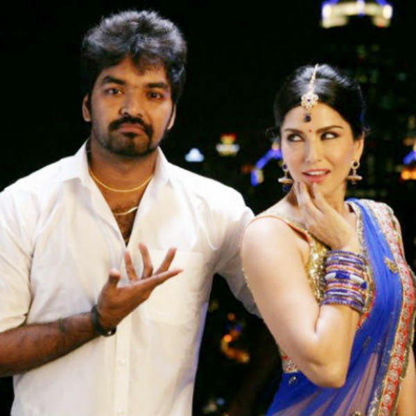 நடனமாடி