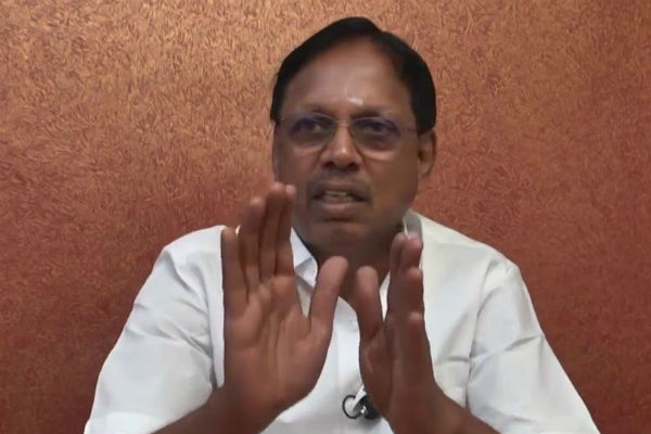 முதல் ஹீரோ ரஜினி 