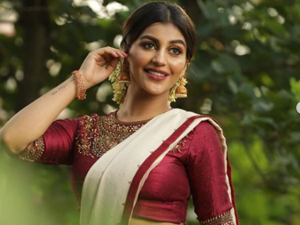 ஸ்ருதிஹாசன் போல் ஸ்ருதிஹாசன் போல்