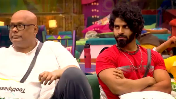 4 பேர் எஸ்கேப் 