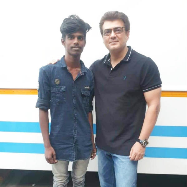 போலீஸ் அதிகாரி 