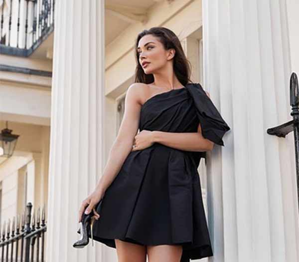 ஏகப்பட்ட ரசிகர்கள் 