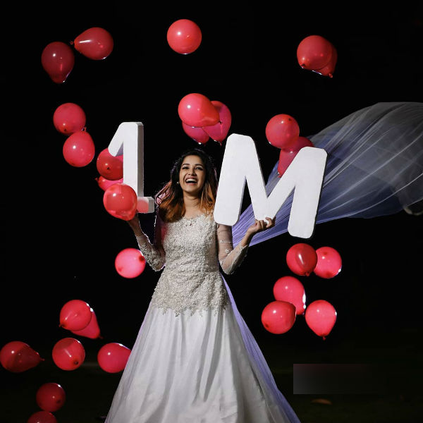 ஒரு மில்லியன் ரசிகர்கள்