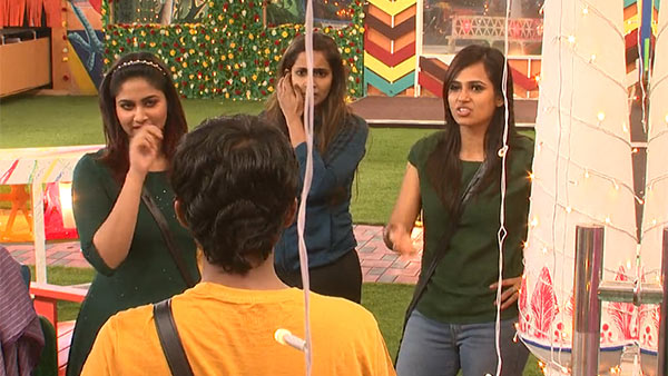 அழுதா மூஞ்ச பார்க்க முடியல