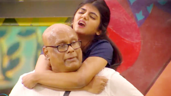 மல்லுக்கு நிற்கிறார்கள் 