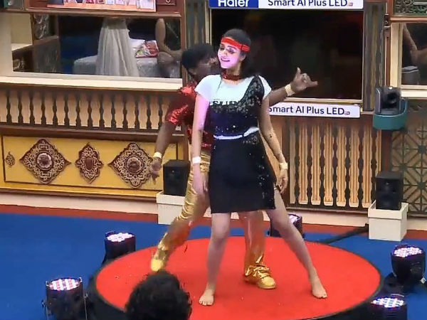 எல்லை மீறுகிறாரா?