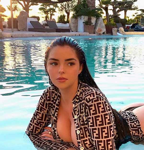 என்ன யோசனை