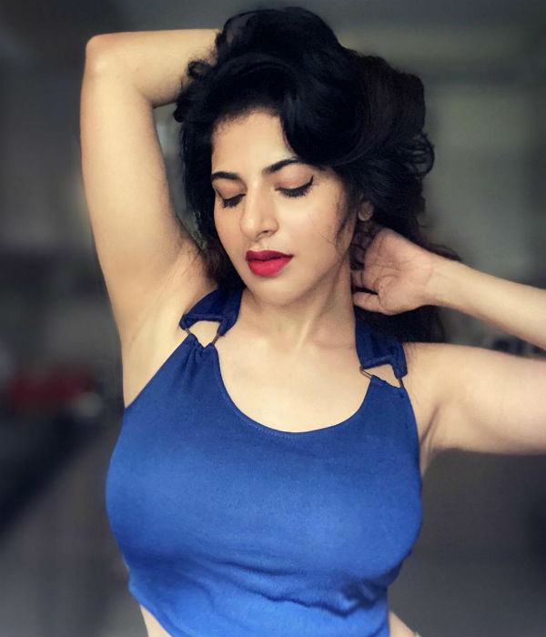 அடுத்தடுத்த படங்களில் ஒப்பந்தமாகி 