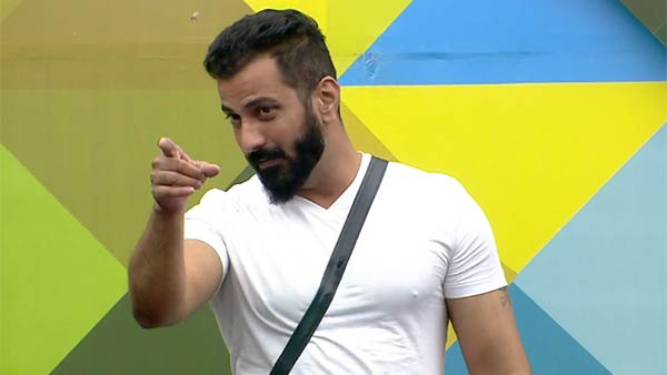 சில்வர் ஸ்பூன் இல்லை 