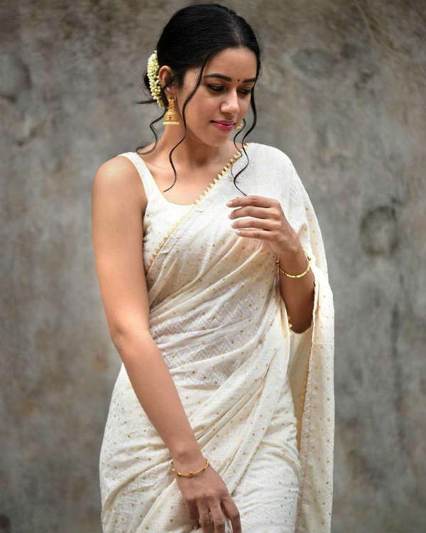 அதிரடியாக களம் இறங்க