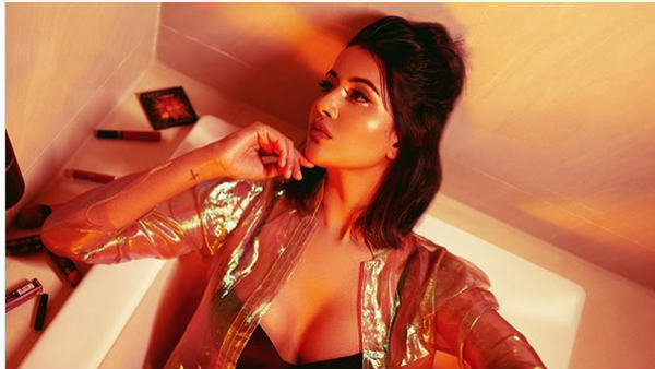 சரமாரி கமென்ட் 