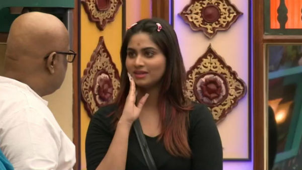 ஷிவானியுடன் பாடல்