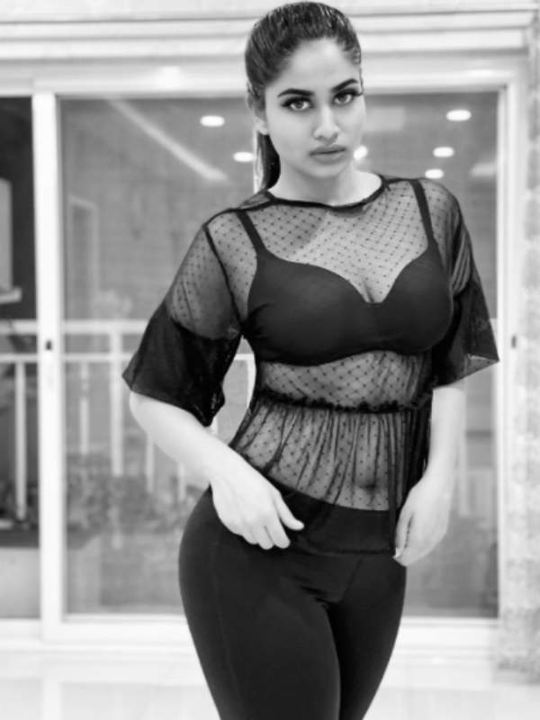 தாராளமா போட்டோஸ் போடுங்க