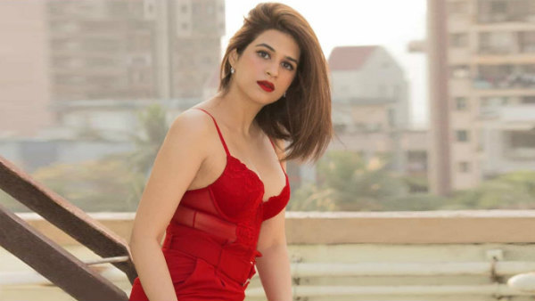 குளிக்க போகும் போது 