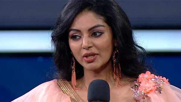 டன் கணக்கில் ஐஸ் 