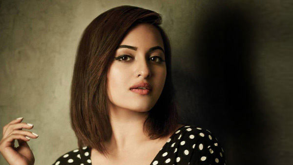 சரமாரி அவதூறு 