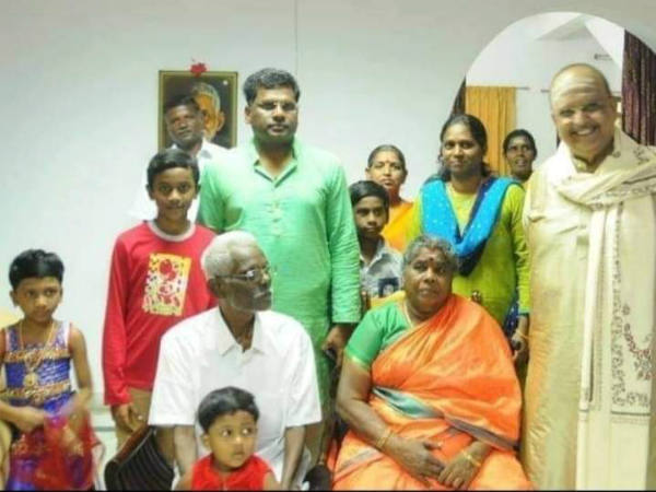 குட்டி கதையே இருக்கு