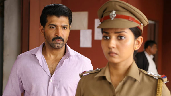 போலீஸ் வேடத்தில்