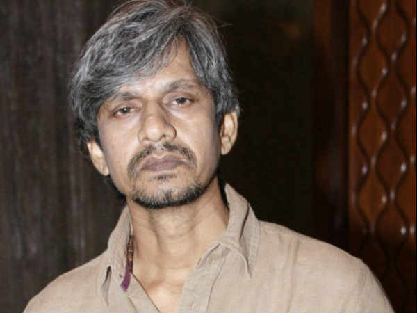 தவறாக நடந்தார் 