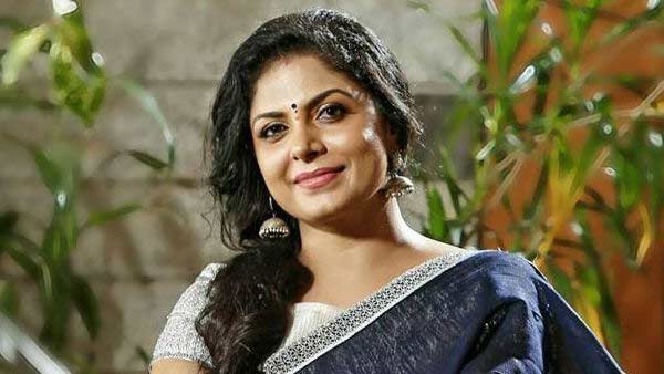 நடிகையாக அறிமுகம் நடிகையாக அறிமுகம்