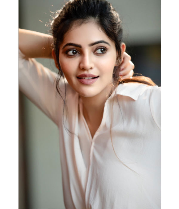 வெள்ளை சட்டை