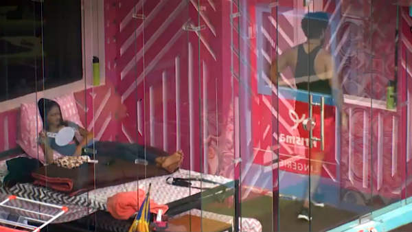 செருப்படி கொடுத்த சுச்சி