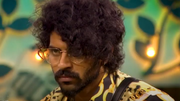 அம்மாவையே தப்பா பேசினான் 