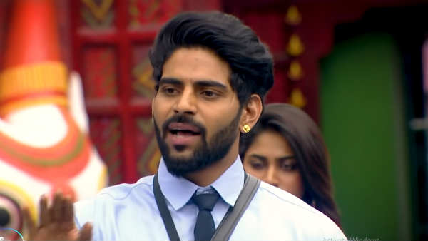 மூக்கை நுழைக்கும் பாலா 