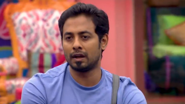 ஓங்கியது ஆரியின் கை