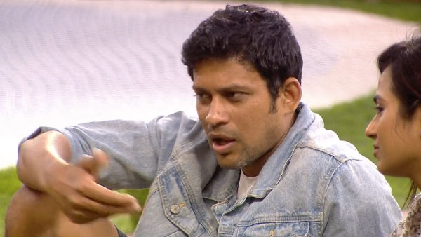 கட்டிப்பிடித்து செக் பண்ண ஷிவானி