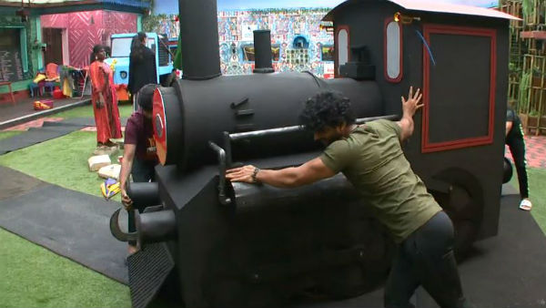 மணிக்கூண்டாக மாறி