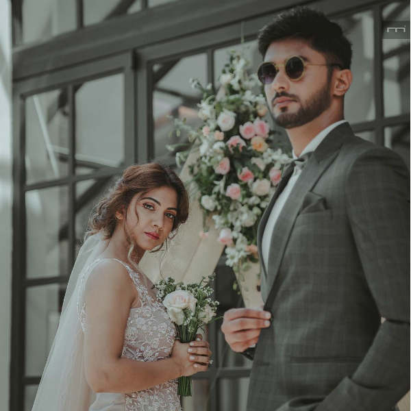 கல்யாண கோலத்தில் கல்யாண கோலத்தில்