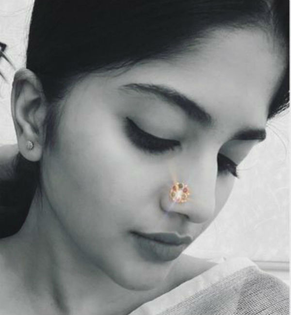 மினுக்கும் மூக்குத்தி 