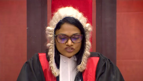 சுச்சி சப்போர்ட்ஸ் பாலா 