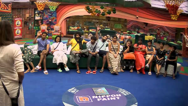 மூன்றாவது நபர் யார்? மூன்றாவது நபர் யார்?