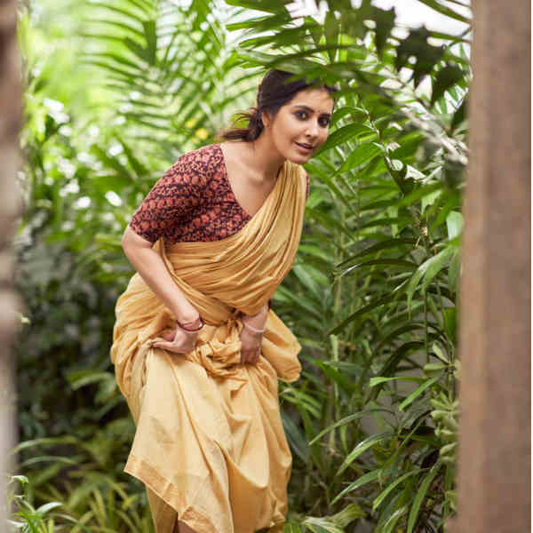 டிரெடிஷனல் டிரெஸ் 