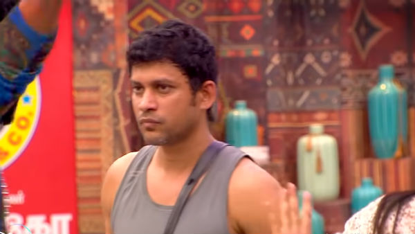 சிரித்து நழுவும் சோம் 