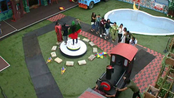 தக்க தைய தையா