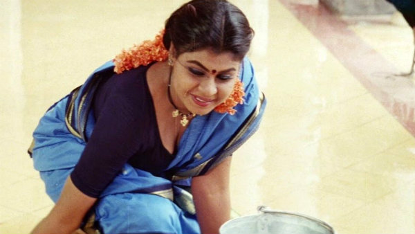 கிளாமர் வேடங்கள் 